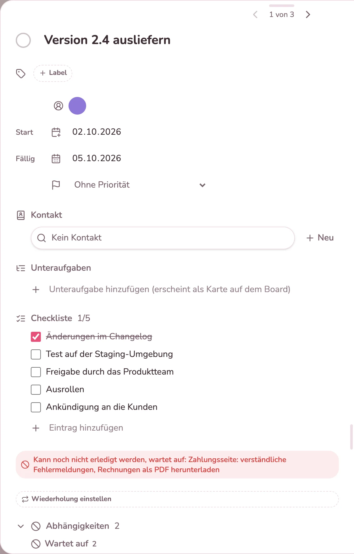 Karte „Version 2.4 ausliefern“ mit Checkliste, die auf zwei andere Karten wartet