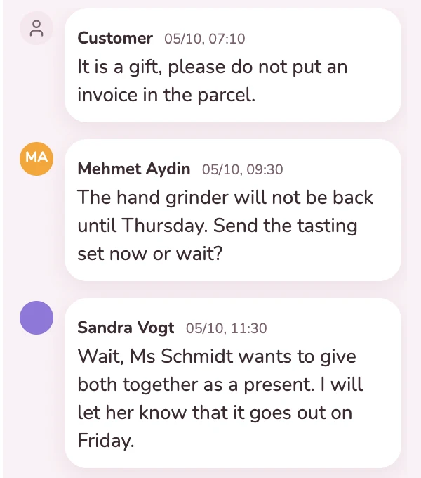 Customer note and team discussion on an order card
